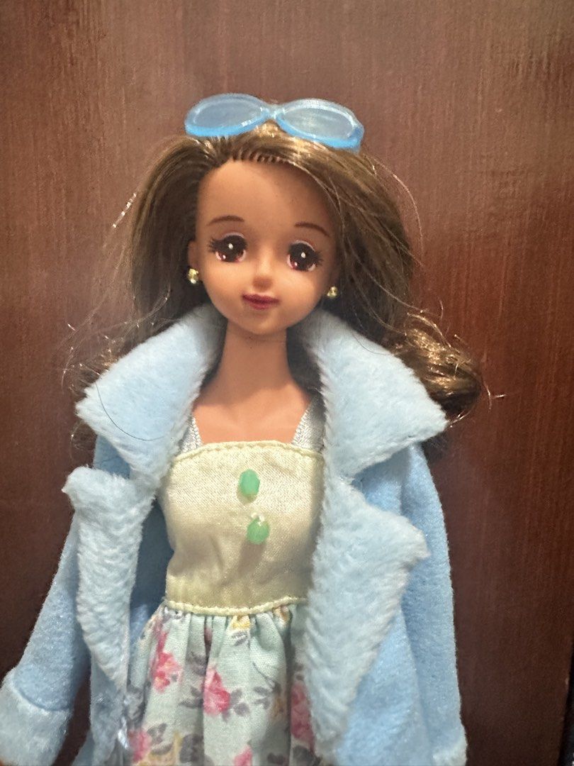 Jenny Licca Doll (Category: Kids Toys) located in Quezon City. Submitted by dollyfinds (Listing ID 1445840824, Image 2). Description: Comes with a light blue coat, shoes and sunglasses.