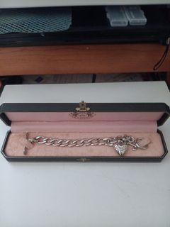 （分類：）位於 。 由 clevercat.d71725 提交（商品編號 1445874102，圖片 1）。簡介： 。