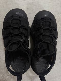 (Category: ) located in . Submitted by ah.ling (Listing ID 1445933541, Image 1). Description: .