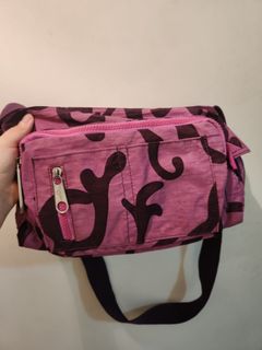 （分類：）位於 。 由 jemieah 提交（商品編號 1445898287，圖片 1）。簡介： 。