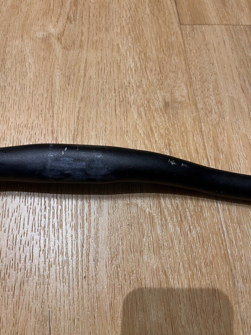 Legend riserbar (Category: Parts & Accessories) located in Singapore. Submitted by tsunamifixie (Listing ID 1445901513, Image 3). Description: Urgent! Can nego! the grip no scratches or scuffs .