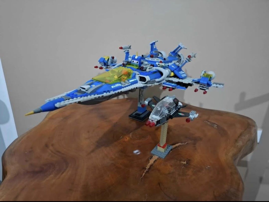 LEGO Classic Space Sets - Blue Spaceship and Fighter (Category: Lego & Building Sets) located in San Fernando. Submitted by lunarcized37 (Listing ID 1445915167, Image 2). Description: RFS: Clearing Inventory Original Lego- Lego set 70816 Benny's Spaceship Spaceship Spaceship! No issues, all original and contains all original pieces, manual and minifigures (plus 2 additional Lego Ninjago Minifigures not originally included) No box Open to meet-ups