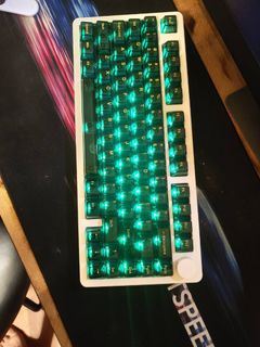 由 face2k (刊登 ID 1445974219，圖片 1) 提交，位於 的 (類別：)，說明：。