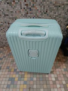 （分類：）位於 。 由 Ponyo 提交（商品編號 1445972048，圖片 1）。簡介： 。