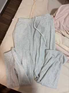 (Category: ) located in . Submitted by sellingmystufffffff (Listing ID 1445872759, Image 1). Description: .