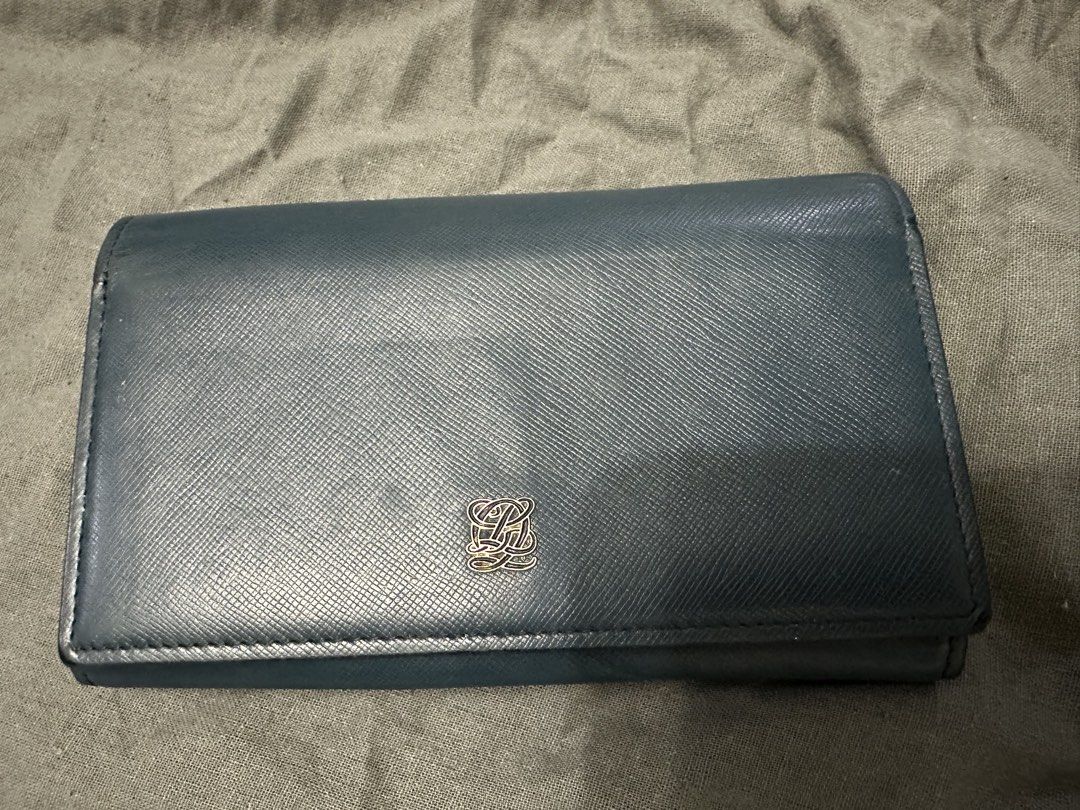 Louis Quatorze Trifold Wallet (Category: Wallets & Card holders) located in Butuan. Submitted by wear.next (Listing ID 1445900458, Image 1). Description: Authentic No inclusion .