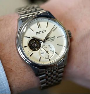 (Category: ) located in . Submitted by notorious_watches (Listing ID 1445869659, Image 1). Description: .