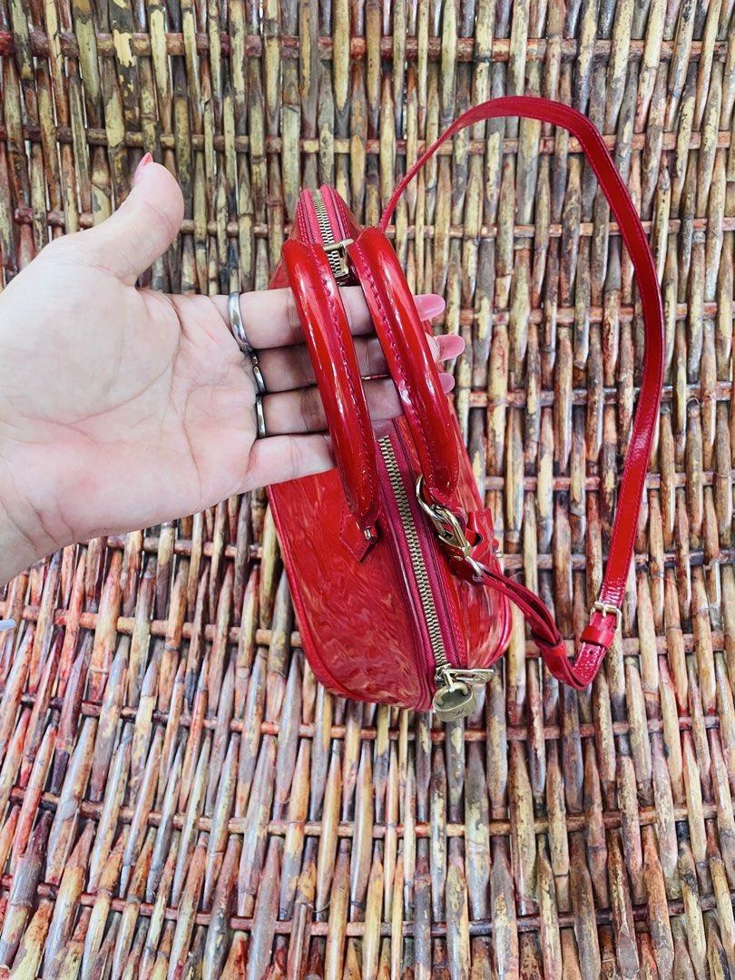 Lv alma (Category: Luxury Bags & Wallets) located in Mambajao. Submitted by keysse1432 (Listing ID 1445799136, Image 2). Description: Ukay source whit code AA1114 2014 mad in France .