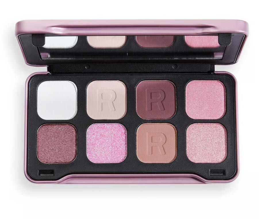 Makeup Revolution Forever Dynamic Ambient Eyeshadow Palette (Category: Makeup) located in Agdangan. Submitted by tonililies (Listing ID 1445842014, Image 3). Description: - Features 8 shades - Net weight: 1.03 oz (11g).