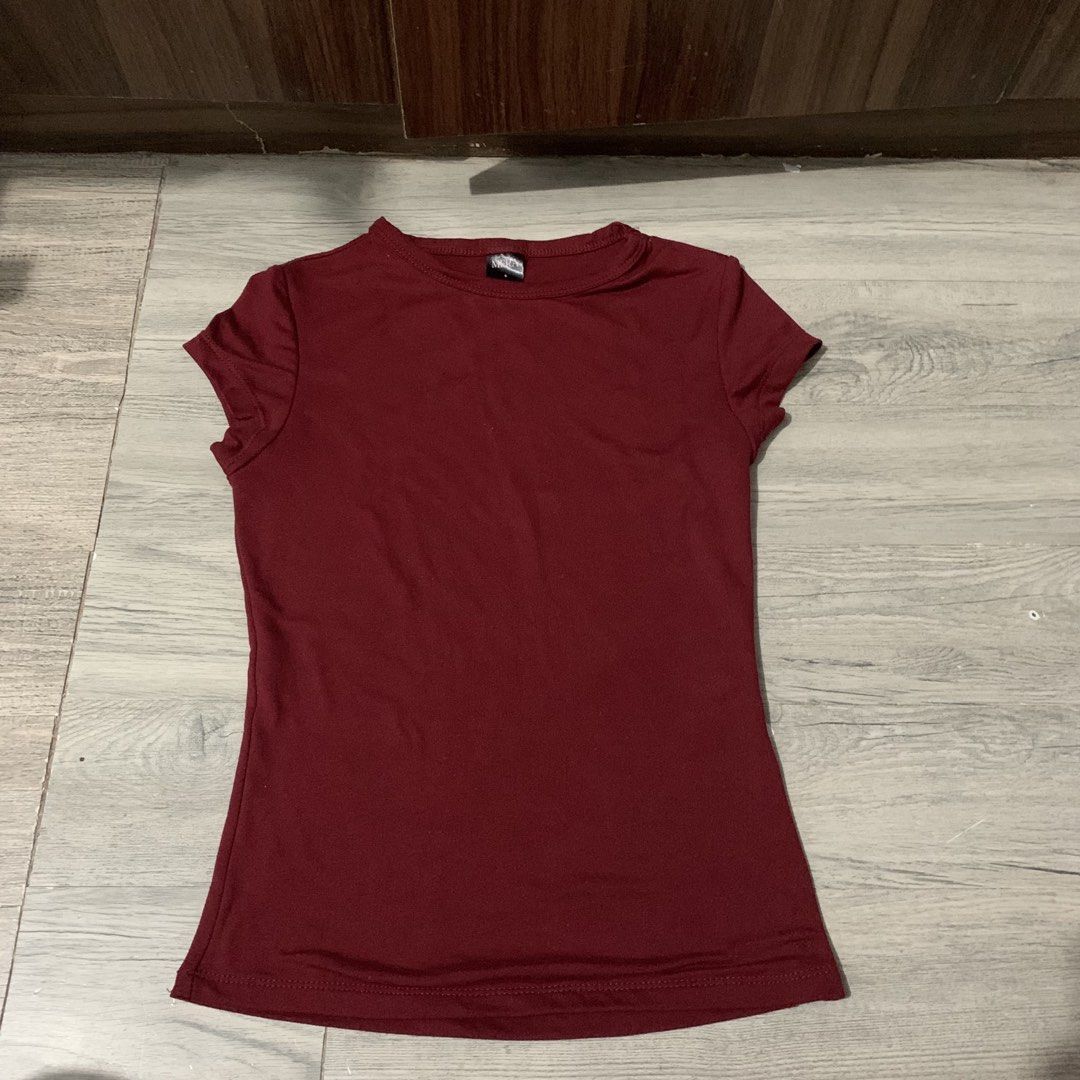 mera top in red & white (Category: Shirts) located in Manila. Submitted by hersheysdeclutterz (Listing ID 1445959789, Image 1). Description: ₱100 if take both 🌸.