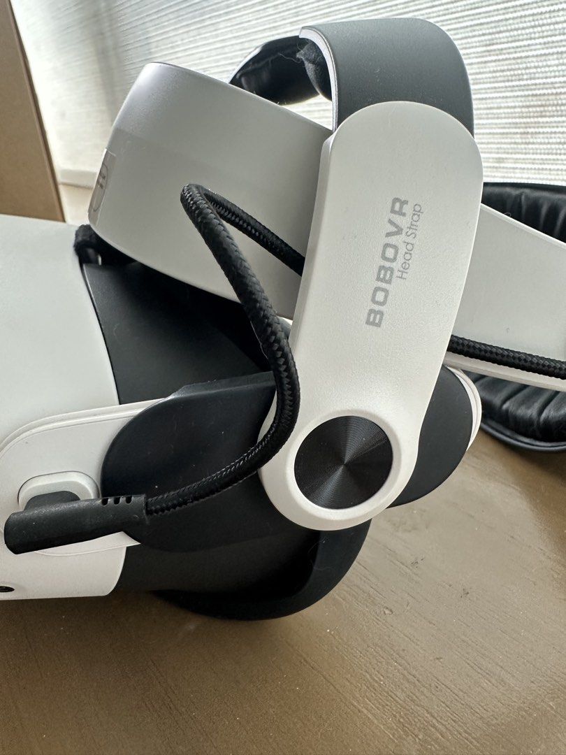 Meta Quest 3S VR Headset 128GB with Bobovr Head Strap (Category: Virtual Reality) located in Taguig. Submitted by run_robiiii (Listing ID 1445815510, Image 3). Description: Personal use only, lightly watch YouTube , Netflix and play steam games. - Meta Quest 3S VR headset (128GB) - Includes controllers - Comes with a comfortable Bobovr head strap - Original box included - BOBO VR Rechargeable battery .