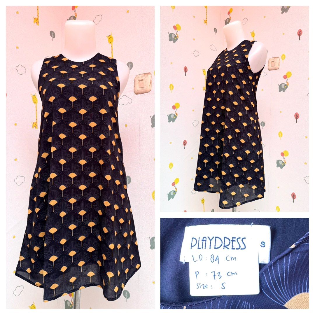 Mididress Wanita/Dress Biru Navi Sifon Playdress (Kategori: Gaun & Rok) berada di Tangerang. Dikirim oleh dr.tokoku (ID iklan 1445928768, Gambar 1). Deskripsi: Brand : Playdress LD/P : 84/73 cm (Size S) Material : Sifon Condition : 10/10. Bagus banget banget Washed and Clean. Baju udah laundry, harum dan bersih tinggal digunakan. Barang telah melalui proses penyortiran, sehingga apabila ada defect akan diinformasikan .