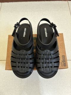 (Category: ) located in . Submitted by curated.buys (Listing ID 1445870664, Image 1). Description: .