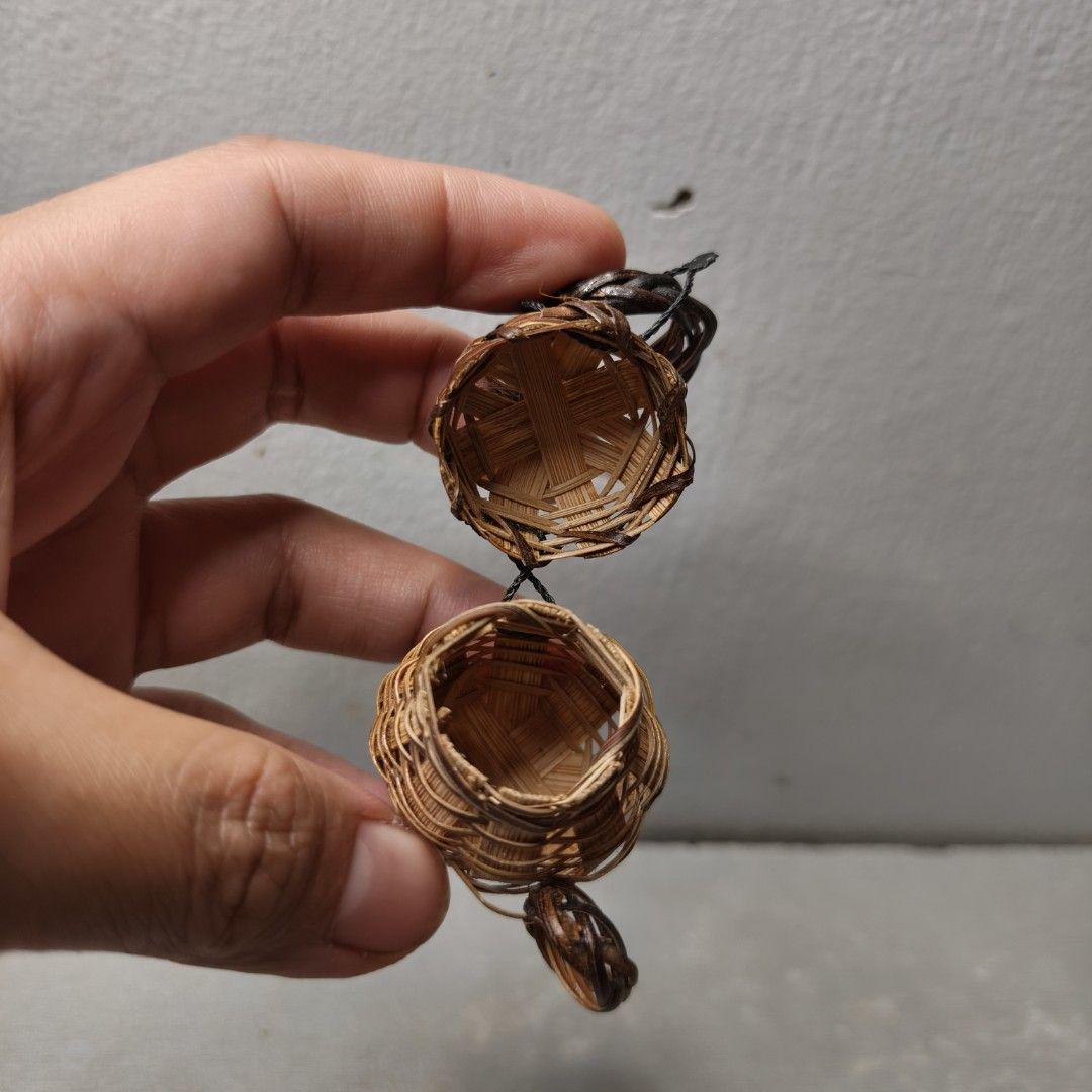 Miniature Native Basket Keychain (Category: Handmade Craft) located in Cavite. Submitted by donyachuHandicraft (Listing ID 1445856347, Image 2). Description: Miniature Basket Native Boho Unique Keychain Handcrafted For Decor For Hanging Ornament For Doll House For DIY Projects For Craft project Please view all photos before purchasing Pay tru Gcash Ship tru Gogoexpress Lalamove Sf c/o by the buyer.