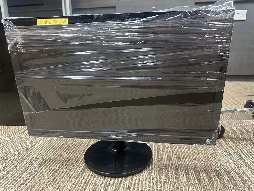 Monitor (Category: Monitor Screens) located in Singapore. Submitted by 10_04x (Listing ID 1445858742, Image 2). Description: - Multiple brands: ASUS, Phillips and more - Comes with cables.