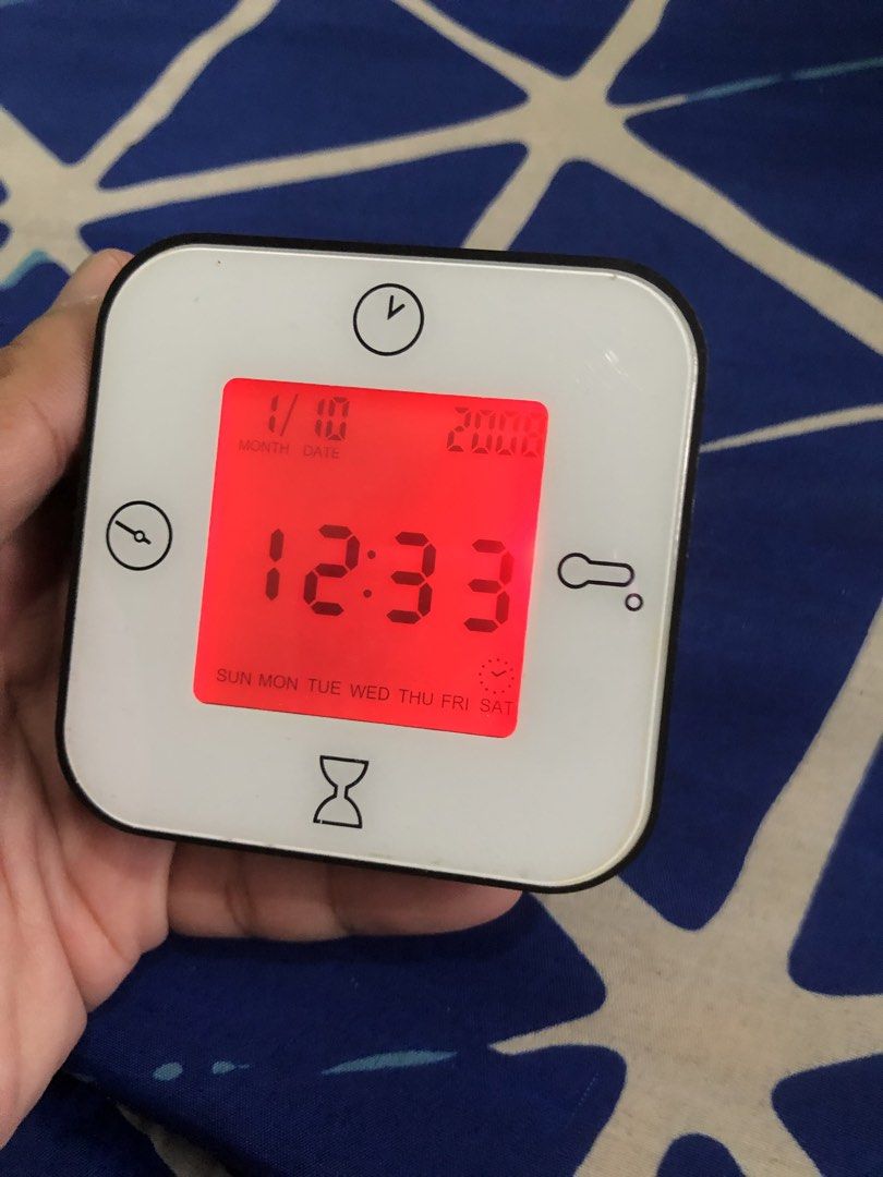 Multifunction desk rotating clock with temp (Category: Clocks) located in Quezon City. Submitted by markgolveo (Listing ID 1445878246, Image 1). Description: Multifunction desk rotating clock with temp Tested working properly Signs of wears on battery port But still works fine.