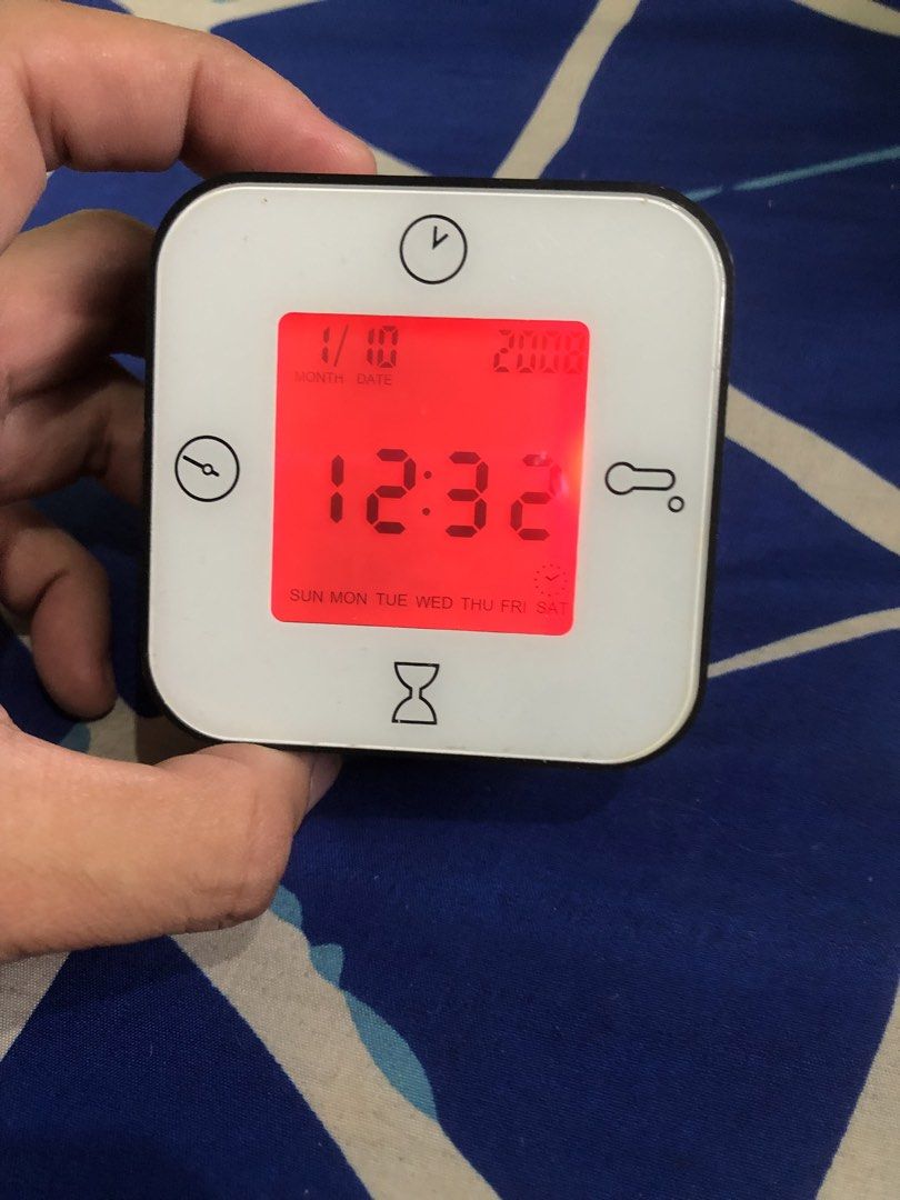 Multifunction desk rotating clock with temp (Category: Clocks) located in Quezon City. Submitted by markgolveo (Listing ID 1445878246, Image 3). Description: Multifunction desk rotating clock with temp Tested working properly Signs of wears on battery port But still works fine.