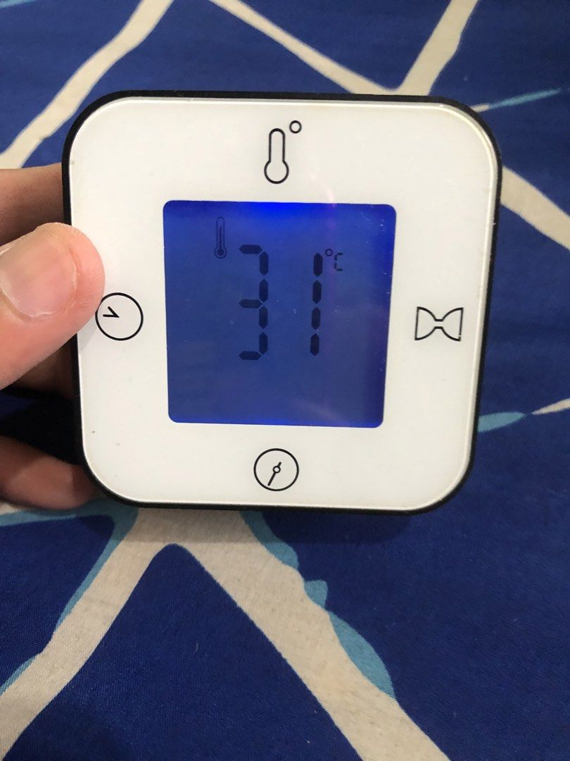 Multifunction desk rotating clock with temp (Category: Clocks) located in Quezon City. Submitted by markgolveo (Listing ID 1445878246, Image 2). Description: Multifunction desk rotating clock with temp Tested working properly Signs of wears on battery port But still works fine.