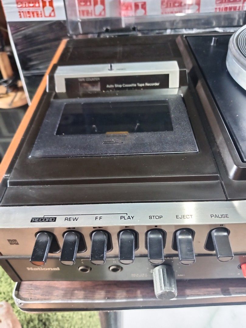 National receiver (Category: Soundbars, Speakers & Amplifiers) located in Manila. Submitted by josephzila93964 (Listing ID 1445813392, Image 3). Description: For sale 5k only National / Technics Receiver SC- 350n 100v All inputs are working Aux ok Radio ok Fm Japan standard Phono working Cassette tape as is , sometimes working / stop Big unit Still presentable Japan used.