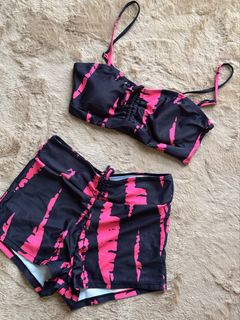 (Category: ) located in . Submitted by ymiaopreloved (Listing ID 1445893368, Image 1). Description: .