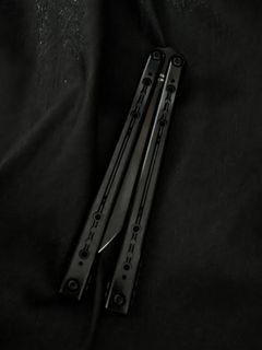 （分類：）位於 。 由 k.balikara_v2 提交（商品編號 1445959300，圖片 1）。簡介： 。