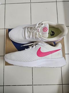 (Category: ) located in . Submitted by shoebusss (Listing ID 1445957790, Image 1). Description: .
