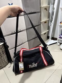 (Category: ) located in . Submitted by katchifu (Listing ID 1445924353, Image 1). Description: .