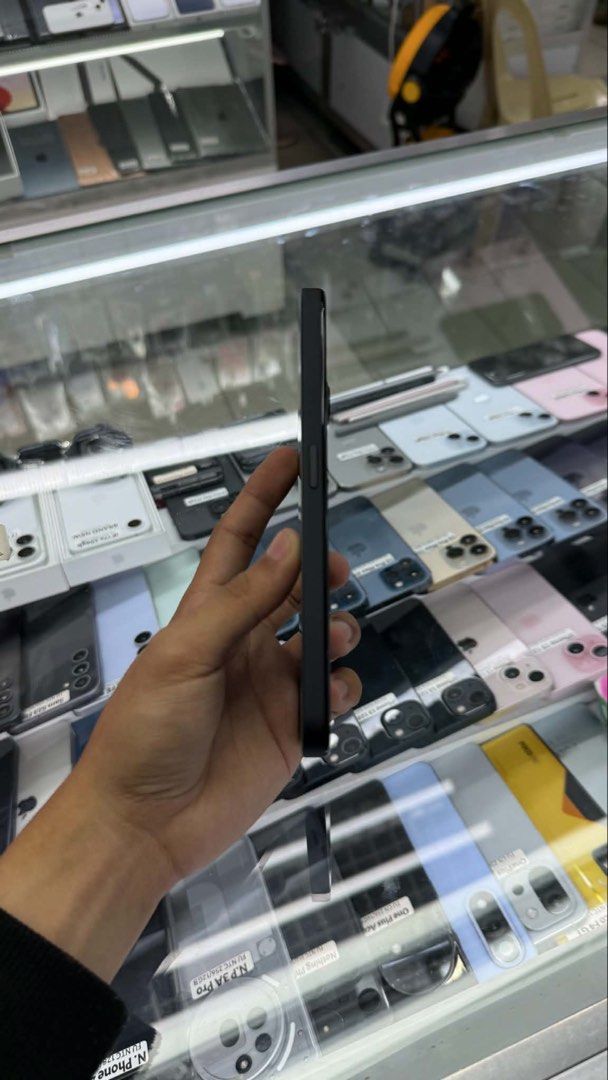 Nothing Phone 2a 256gb FU No issue Complete (Category: Android Others) located in San Juan City. Submitted by javedsgadgetshop (Listing ID 1445808075, Image 2). Description: PTPA : Padelete po if bawal ❌ Read ❗️Onhand ❗️ ➡️ Nothing Phone 2a ➡️ 256GB ➡️ Black Color ➡️ US Variant ➡️ 95% Makinis ➡️ Factory Unlock ➡️ WITH FREE CASE AND CHARGER / BOX - serial can be check on apple website |Money back if its proven fake ( for iphone only ) ‼️ 🤝 We acc
