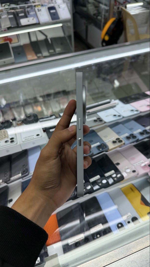 Nothing Phone 3a Pro 256gb FU No issue (Category: Android Others) located in San Juan City. Submitted by javedsgadgetshop (Listing ID 1445810029, Image 3). Description: INSTALLMENT OPTIONS : SPAY LATER / GGIVES / CREDIT CARD / SKYRO / HOMECREDIT (BRANDNEW) QUICK INFO! ✖️ ➡️ Nothing Phone 3a Pro ➡️ 256gb ➡️ Grey Color ➡️ NTC Variant ➡️ 99% Makinis & Good BH ➡️ Factory Unlock ➡️ WITH FREE CASE AND CHARGER 🤝 We accept swap | Trade - In 💳 We do ins