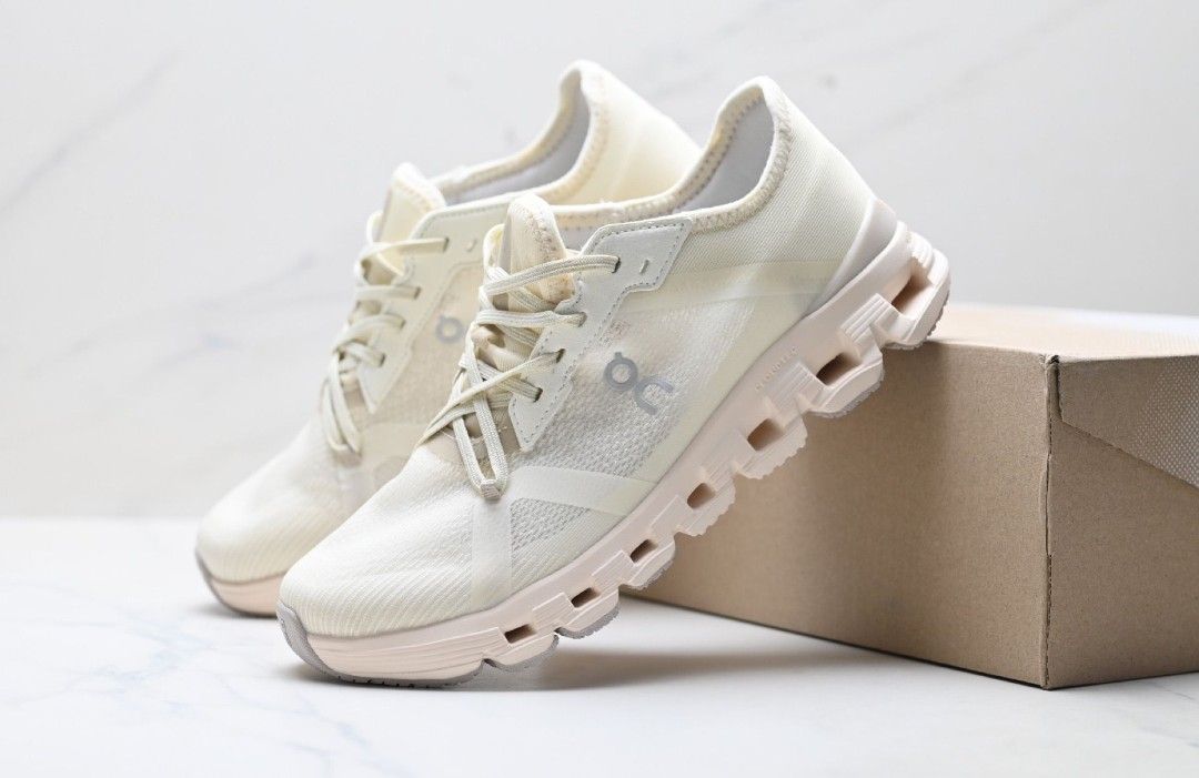 On Cloud X4 (Category: Sneakers) located in Kuala Lumpur. Submitted by khai.uasneakers (Listing ID 1445974721, Image 1). Description: ✅ Size range: EU 36–47 (NO HALF SIZES) ✅ Free shipping within Peninsular Malaysia 📦 Every pair packed with care. 📸 Real photos provided. 📬 PM me for size inquiries. Ref: S36JKD180JJD.