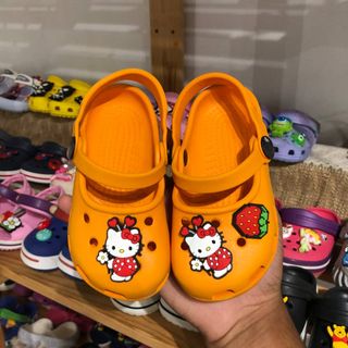 (Category: ) located in . Submitted by tiny.feetofficial (Listing ID 1445927954, Image 1). Description: .