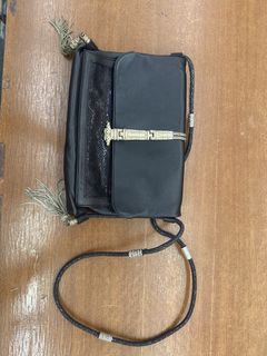 (Category: ) located in . Submitted by habib_sg (Listing ID 1445883839, Image 1). Description: .