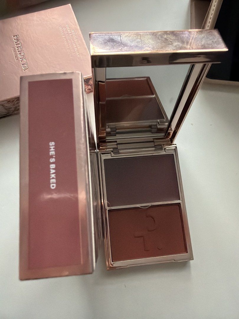 Patrick Ta Major Duo Blush in She’s Baked (Category: Makeup) located in Caloocan City. Submitted by ladyoftrop94829 (Listing ID 1445858740, Image 2). Description: - Patrick Ta Major Headlines Double Take Creme & Powder Blush - Shade: 'She's Baked' (Warm Terracotta) - Dual-ended: Cream and Powder formula - Versatile: Natural flush to intense look - Includes original box.