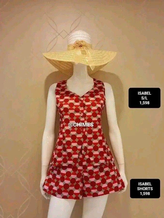 Plains and Prints red top (Category: Sets & Coordinates) located in Bulacan. Submitted by lexibau (Listing ID 1445801129, Image 1). Description: .