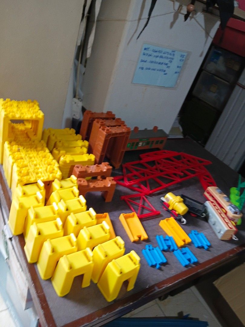 Plarail set, bundle (Category: Action & Battle Toys) located in Paranaque City. Submitted by 4thestate.surplusan (Listing ID 1445804920, Image 1). Description: plarail set, bundle. seephotos.