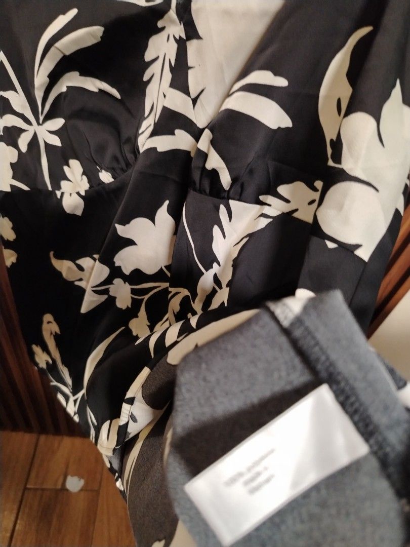 Plus size lane Bryant blouse (Category: Blouses) located in Cavite. Submitted by oncetop_declutter (Listing ID 1445916493, Image 3). Description: never used wringkled no hangtag.