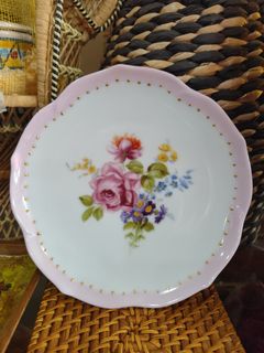 (Category: ) located in . Submitted by thriftteata (Listing ID 1445808025, Image 1). Description: .