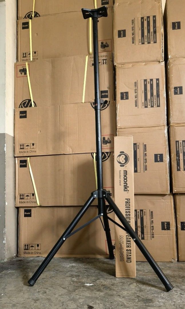 Professional speaker stand (Category: Tripods & Monopods) located in Manila. Submitted by lyfrancois14 (Listing ID 1445929861, Image 1). Description: .