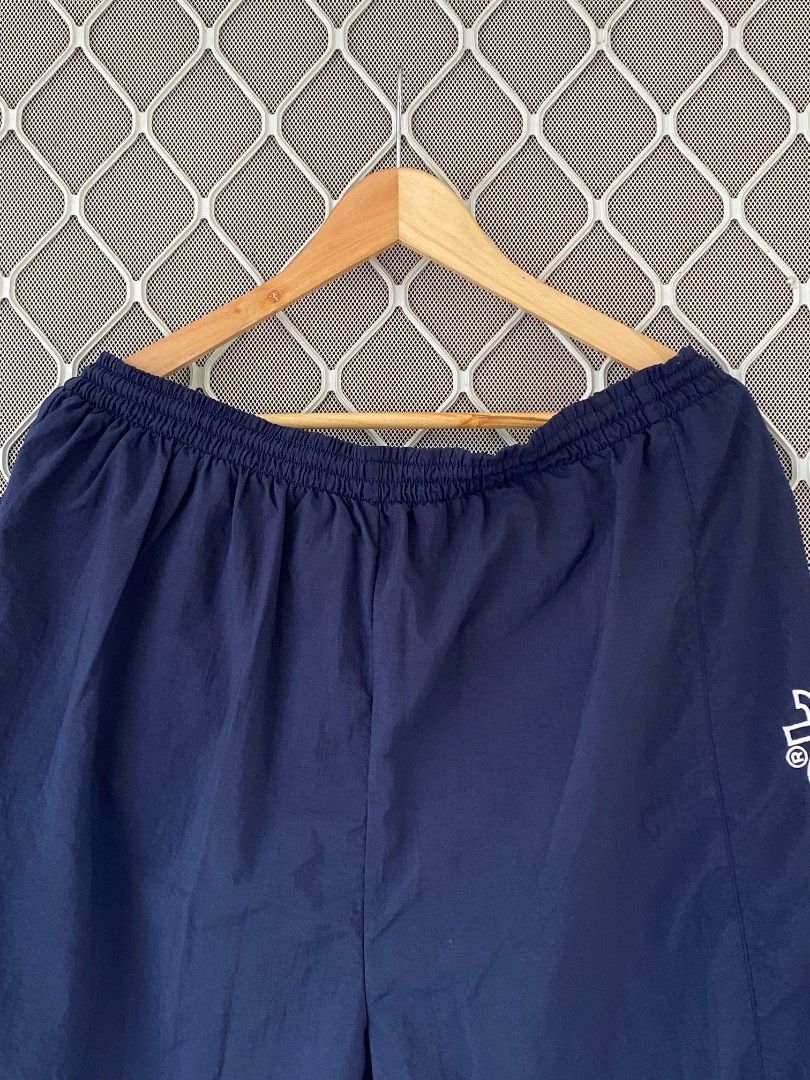Reebok Nylon Short (Category: Shorts) located in General Natividad. Submitted by jaygo02 (Listing ID 1445812566, Image 3). Description: fits 2XL 38-42 waistline Length: 19 Color rate: 9/10 Issue/s: NEEDS TO REPLACE THE GARTER IN ORDER TO FIT MOST OF SIZES 📍Nueva Ecija 📌washed 📌color may vary due to lighting 📌shipping via jnt express.