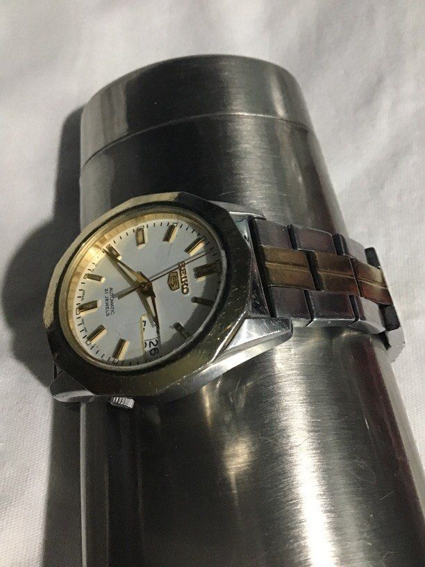 Seiko 7s26-o3fo automatic (Category: Luxury Watches) located in Baguio. Submitted by agozun61 (Listing ID 1445970924, Image 3). Description: Automatic original two tone good condition..