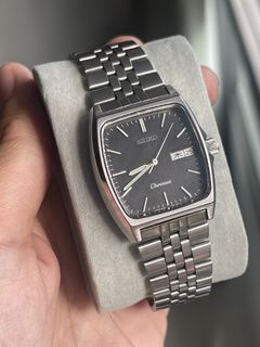 (Category: ) located in . Submitted by luu-vintagewatch (Listing ID 1445801282, Image 1). Description: .