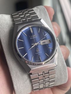 (Category: ) located in . Submitted by luu-vintagewatch (Listing ID 1445795752, Image 1). Description: .