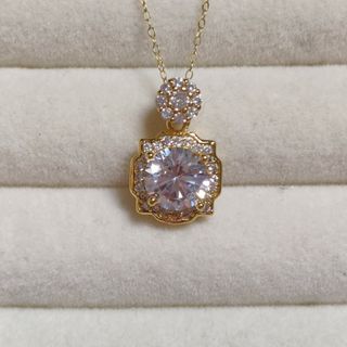 (Category: ) located in . Submitted by fourdollarshop (Listing ID 1445951129, Image 1). Description: .