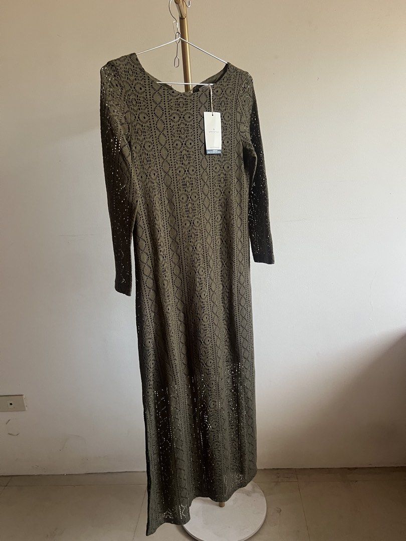 Springfield Olive Green Crochet Maxi Dress (Category: Dresses) located in Makati City. Submitted by audreyngoldilocks (Listing ID 1445879872, Image 1). Description: Brand new :) rfs need closet space - Olive green crochet maxi dress - Brand: Springfield - Long sleeves - Flattering silhouette - Tie detail at the back of the neck - Material: Recycled polyester - Condition: Brand new with original tag attached - Original Price: P2,650.00.