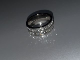 (Category: ) located in . Submitted by decorose (Listing ID 1445873824, Image 1). Description: .
