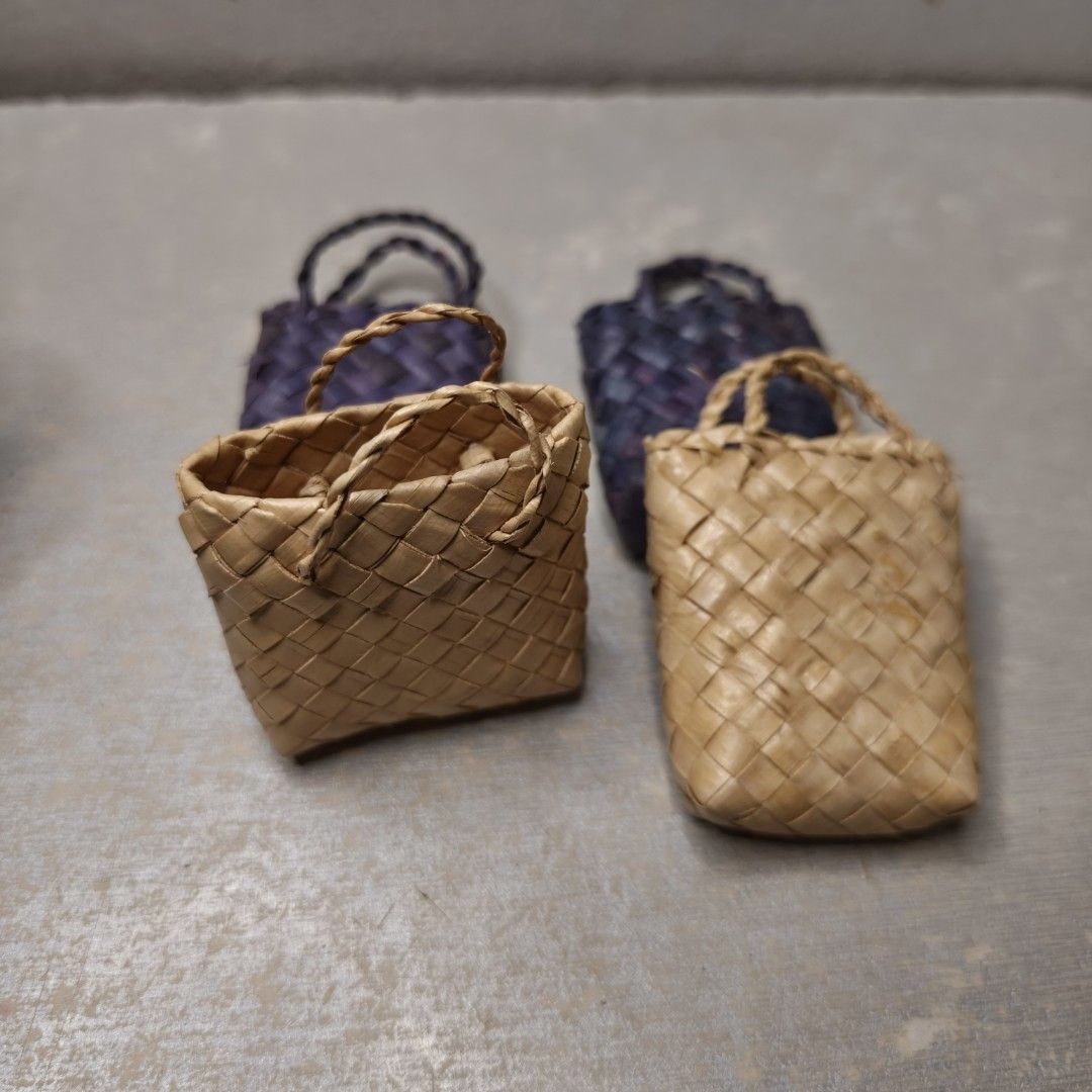 Take All Miniature Bayong Basket Handcrafted (Category: Handmade Craft) located in Cavite. Submitted by donyachuHandicraft (Listing ID 1445853169, Image 1). Description: Take All Miniature Bayong Basket Handcrafted Handmade Cute Bayong For Decor For Doll House For DIY projects For Craft Project Please view all photos before purchasing Pay tru Gcash Ship tru Gogoexpress Lalamove Sf c/o by the buyer.