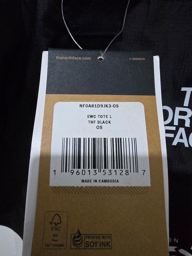 The North Face EWC Tote Bag L (Category: Tote Bags) located in Quezon City. Submitted by smallblackant (Listing ID 1445814433, Image 3). Description: large size b 26in X 15in X 8in black sf at buyers expense .