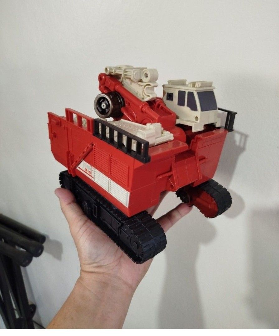 transformers contractions devastator fallen (Category: Action & Battle Toys) located in Quezon City. Submitted by toys_r_here (Listing ID 1445875891, Image 2). Description: transformers contractions devastator fallen missing hook sa red body GOOD FOR GIFT AND COLLECTION as is po Good condition First to pay gets the item pa check nalng sa pic yun condition pm me for questions ship pwede lalamove or jnt qc and marikina area.