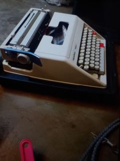 typewriter504955208813127680