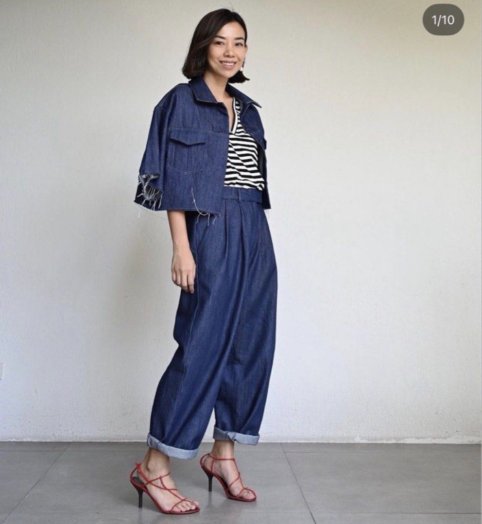 Unif0rm Brazil Trousers (Category: Jeans) located in Pasig City. Submitted by blt78 (Listing ID 1445865038, Image 1). Description: Size S Used once only Bought for 4,000 2 pairs available.